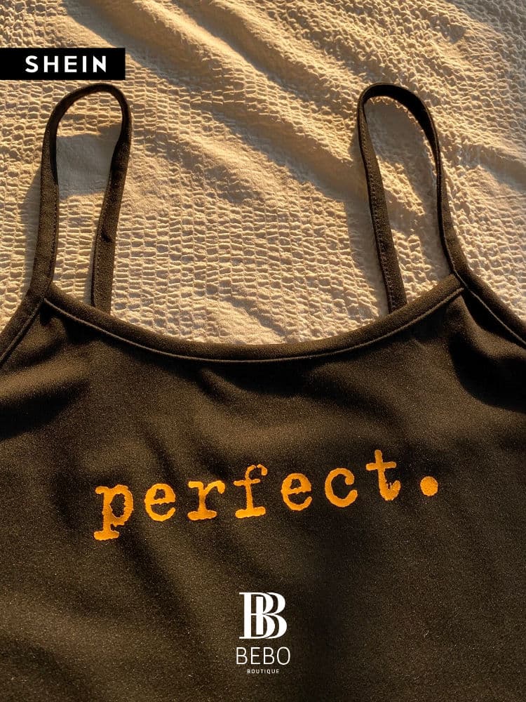 طقم بيجامة حرف مع طباعة مربع النقش ربطة امامية