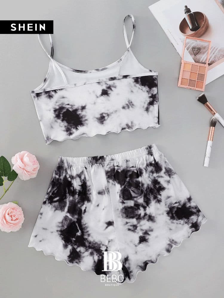 طقم بيجامة كامي مقلم بدانتيل بصبغة معتدل